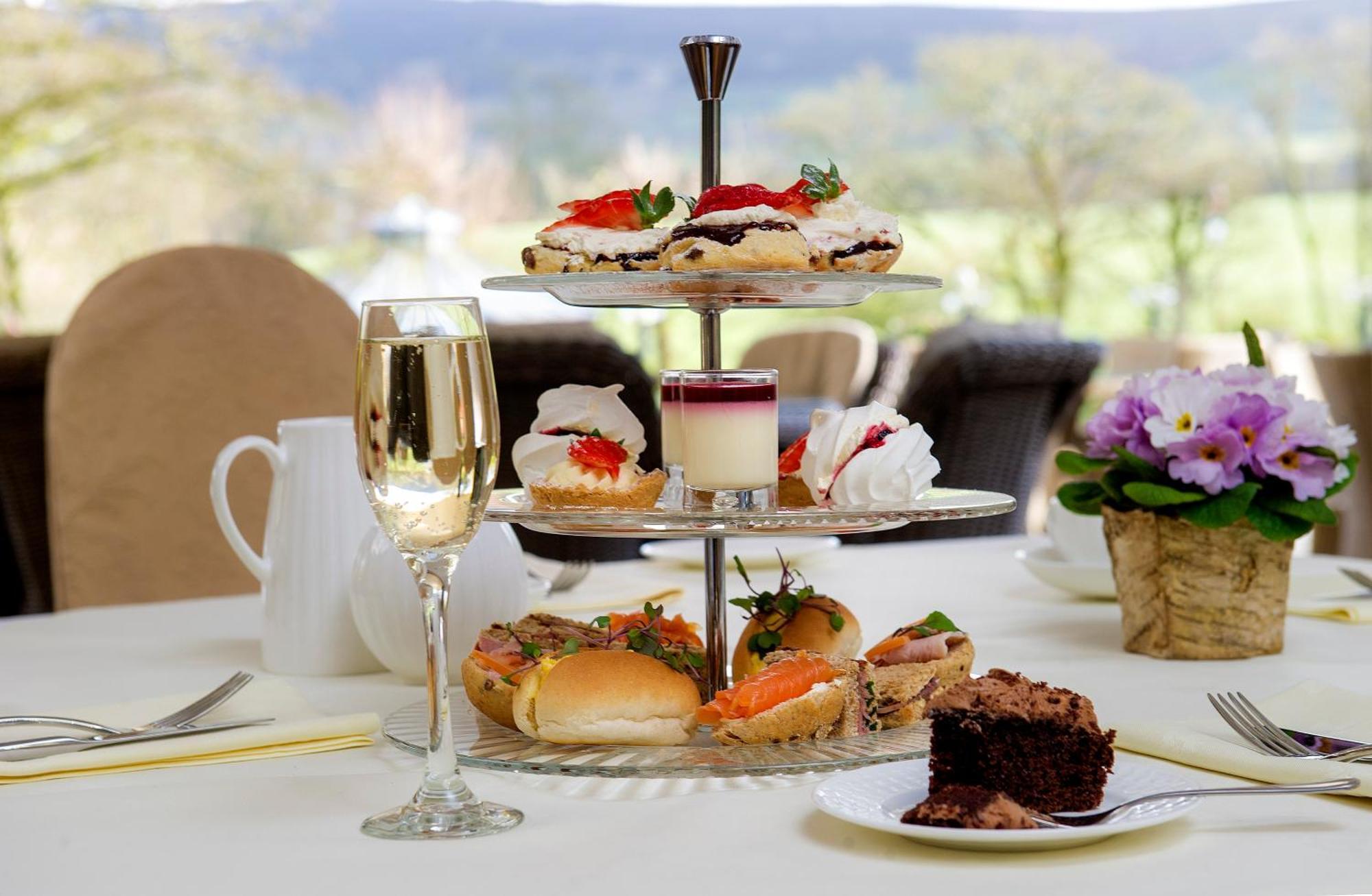 Gibbon Bridge Hotel Клитеро Екстериор снимка